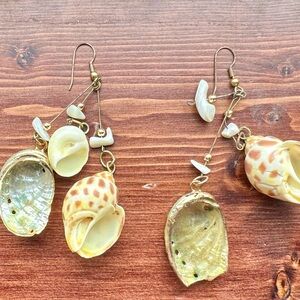 Vintage Shell earrings from Hawaii 1990
